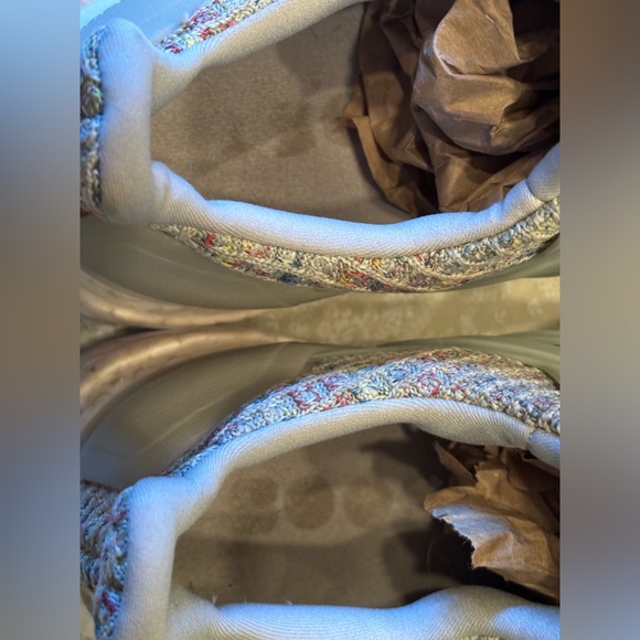 Adidas Ultra Boost Continental Collaboration Youth Size 4.5 US, UK 4 - Picture 3 of 12